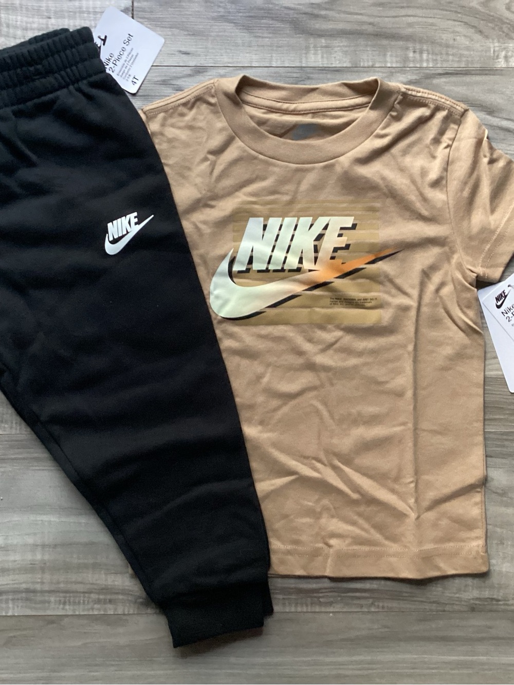 Nike boys T-Shirt & Joggers Set size 4T(NWT) ~FIRM, NO OFFERS~